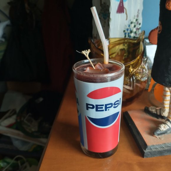 Vintage Pepsi Candle - Picture 8 of 8